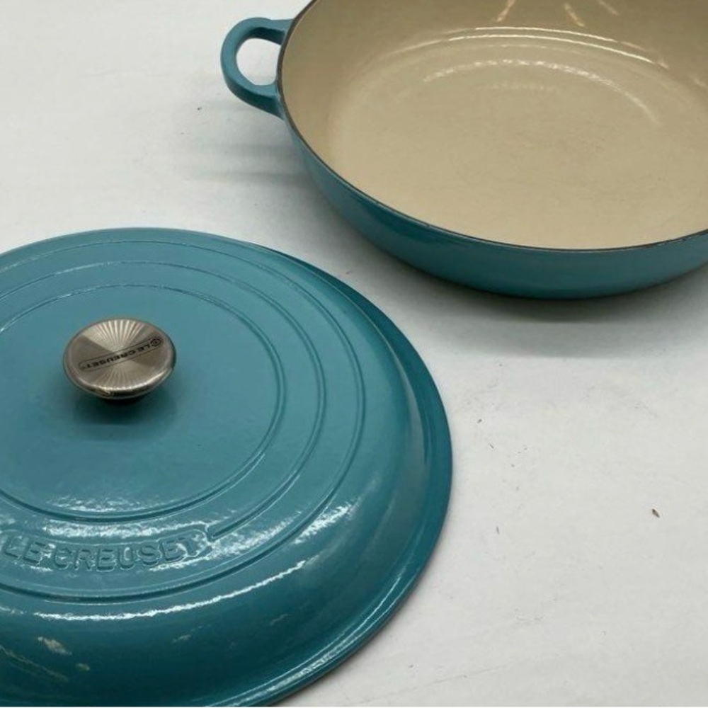 Le Creuset Turquoise Braiser - Picture 2 of 4